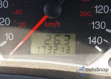 2005 Ford Focus Zx4 из США, поврежденный, VIN 1FAFP38Z35W110786